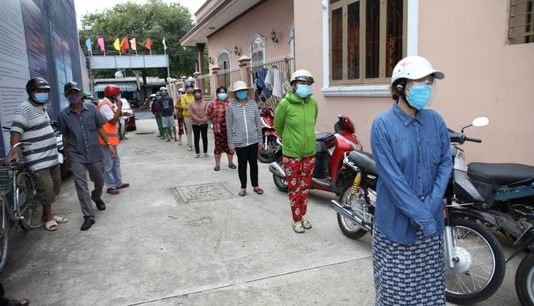 Huong-ung-cung-Tap-chi-Lang-nghe-Viet-Nam-nhom-thien-nguyen-chung-tay-huong-ve-que-huong-tin-viet-today-vn-3