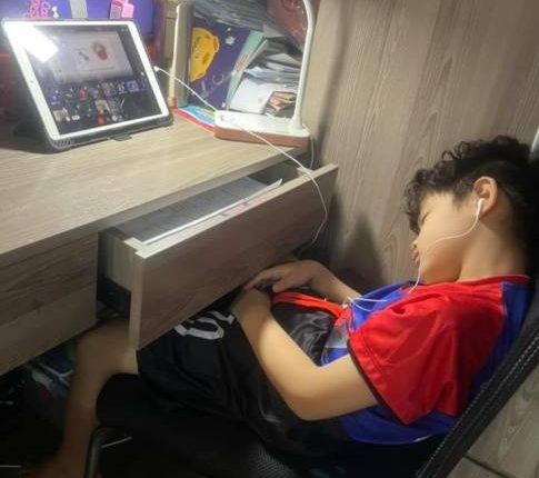 hoc-online-thu-thach-lon-cho-ca-giao-vien-tin-viet-today-vn