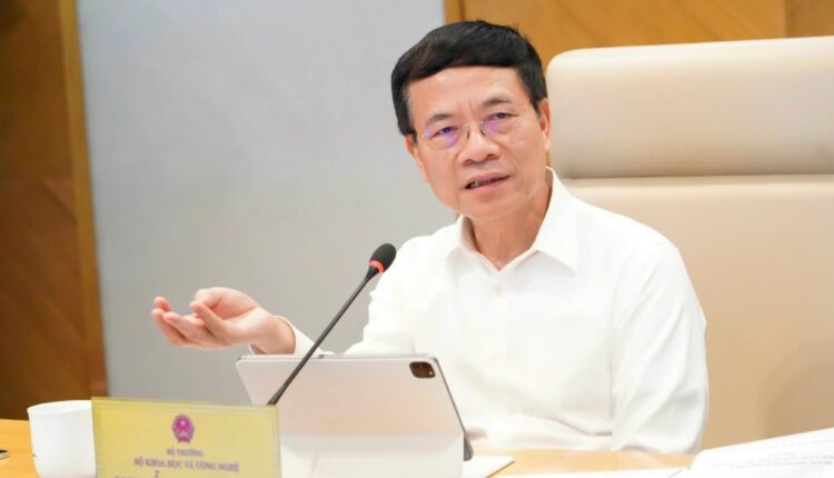 bo-truong-nguyen-manh-hung