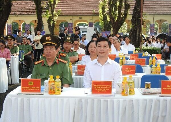 phat-dong-chien-dich-khong-mot-minh-cung-nhau-an-toan-truc-tuyen-tren-dia-ban-tphcm-1