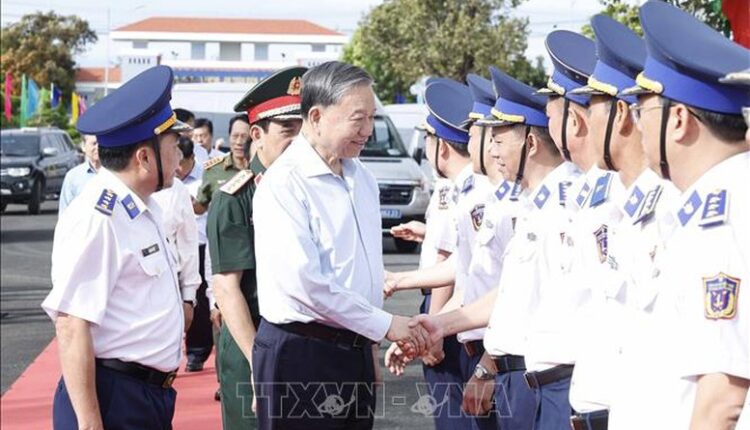 tong-bi-thu-to-lam-tap-trung-xay-dung-canh-sat-bien-viet-nam-theo-huong-tinh-gon-manh-tien-thang-len-hi