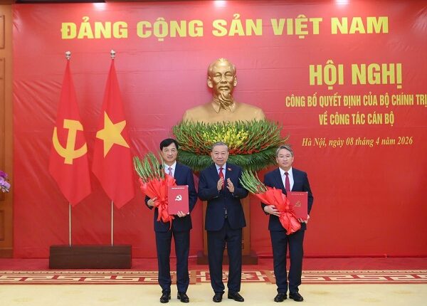 xay-dung-dangdong-chi-nguyen-duy-ngoc-lam-truong-ban-to-chuc-trung-uong-va-dong-chi-nguyen-ha1
