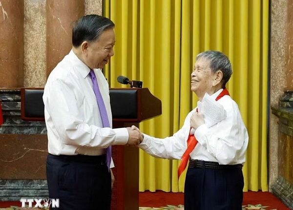 tong-bi-thu-chu-tich-nuoc-to-lam-mot-viec-tu-te-hom-nay-la-bieu-hien-sinh-dong-cua-thi-dua-ai-quoc2