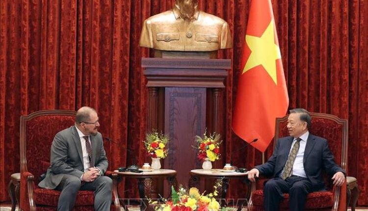 tong-bi-thu-chu-tich-nuoc-to-lam-tiep-chu-tich-kiem-tong-giam-doc-dieu-hanh-tap-doan-qualcomm2