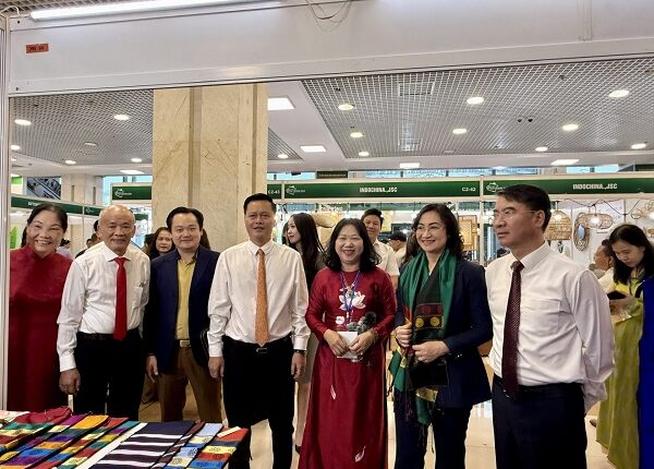 ha-noi-397-san-pham-tranh-tai-tai-cuoc-thi-thiet-ke-mau-san-pham-thu-cong-my-nghe-20262